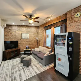 LarkinVille Loft (Unit 1) - Image 4