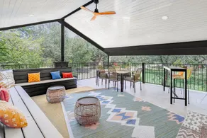 Guest Apt | Huge Patio | Close to Apple/Domain/Q2 - Image 4