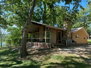 4 Bedroom Home on White River - Image 3