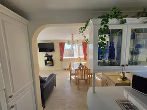 Bungalow attrayant avec piscine privée près de Tenby - Image 3