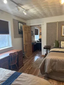 The Eagle Apartment - Image 3