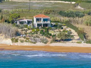 Ammos Suite-Grand Blue Beach Residence - Image 5