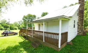 Pete's Farm Cottage - on Graves Mountain Farm - Image 2
