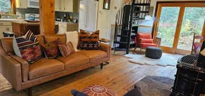 Picturesque Cabin Retreat in the Northeast Kingdom - Image 2