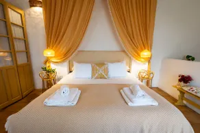 Ronda Garden flat with own terrace and shared pool - Image 2