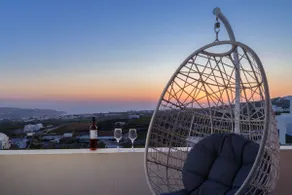 Cinnamon Villa with Private Hot Tub - Image 3