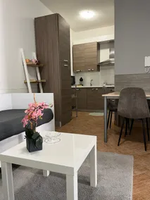 Lamezia Park Apartments - Image 2