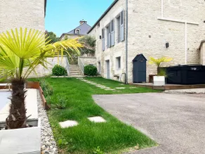 La Villa Lombardi en Champagne, avec piscine privée et jacuzzi - Image 2