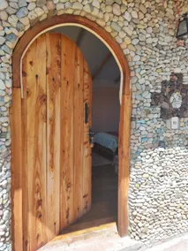 INKA PACHA cabin with two beds and a private bathroom - Image 2