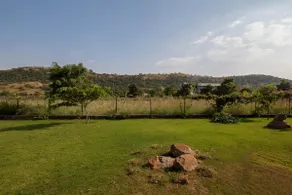 6BHK-Villa Meer-w/pool & Huge Lawn-Nashik - Image 4
