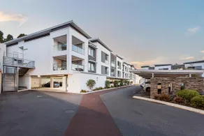 Parkview 2BR Apt | Free Parking + WiFi - Image 4