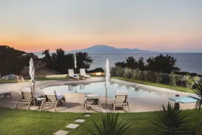 Appartement de vacances avec barbecue, piscine privée et jardin | Vue mer - Image 4