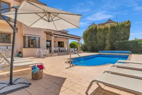 Villa Magnolia by Finest Rentals - Image 2