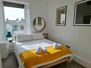 Funky boutique flat in Victorian townhouse - Image 3