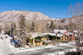 Luxury West End Condo - Dog Friendly - Image 5