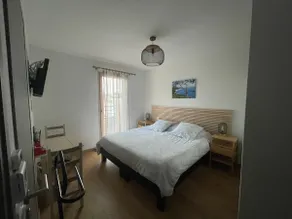 Private accommodation with personal entrance and terrace - Image 2