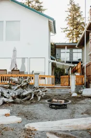 Camano Retreat - right on sandy beach - Image 2