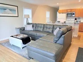 ”Lake Escape” Lakefront Ground Level Retreat! - Image 3