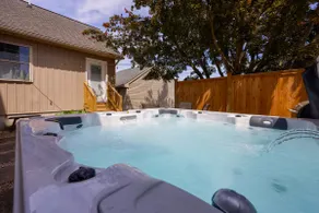 The Innkeepers Quarters at Witmer Estate, HOT TUB - Image 2