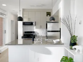 Elevated Living • Central Condo • Pool & Gym - Image 4