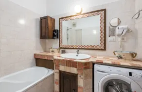 Travelershome Ciampino Suite - Image 3