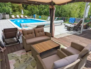 Charming farmhouse apartment with swimming pool - Image 3