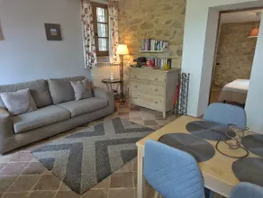 Charming farmhouse apartment with swimming pool - Image 5