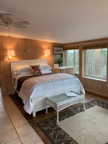 Romantic Starlight Cottage In The Woods - Image 2