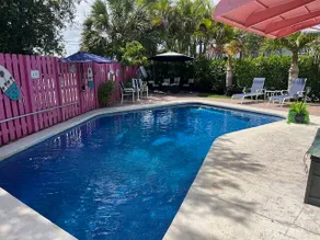COASTAL BUNGALOW #1232: 2BD/2BA HOME + SHARED POOL - Image 2