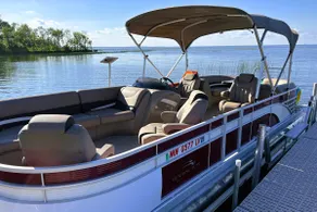 Lakeside Retreat on Cove Bay  - Perfect for Families! - Image 5