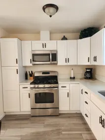 Bright cozy apartment - Image 5