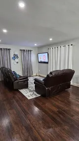 Modern & Spacious 3bed 2bath Oasis - Image 2