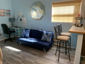 Cool Blue Waters-Guest Suite - Image 4