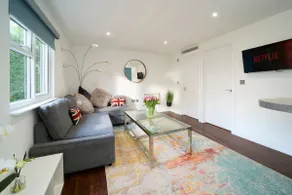 Luxury ♥️ 1 bed apartment Windsor Legoland Heathrow - Image 2