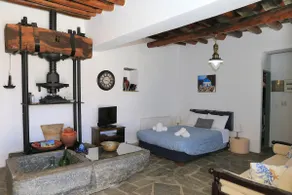 Traditional Olive Guesthouse - Image 2
