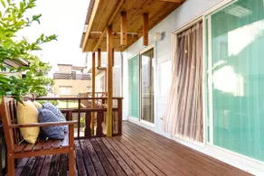 Baby friendly / Breakfast restaurant nearby / Private house / Parking available for 3 vehicles - Image 4