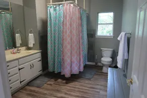 Zoo Stay: Your Unique Austin Opportunity - Image 4