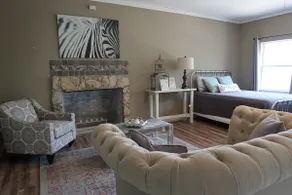 Zoo Stay: Your Unique Austin Opportunity - Image 2