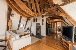 Rustic 3 bedroom loft in Old Town - Image 2