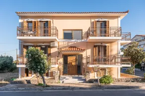 Seaside studio in Ireo with a breathtaking view - Image 2