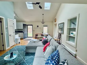 Ocean Shire Coastal Cottage + Beach Pass - Image 5