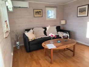 Cosy cottage by Baltic Sea - Image 2