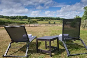 Stunning, Top Spec, Modern House, garden, parking! - Image 3
