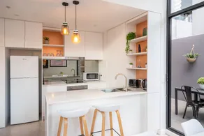 CBD 2BR Loft • Walk to Marvel & Southern Cross Stn - Image 3