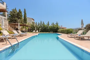 4-bedroom villa in Rethymno - Image 2