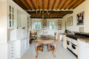 5 Schlafzimmer Bauernhaus auf dem Gelände der 18. Villa, privater Garten und herrlichem Blick - Image 3
