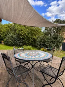 Country house with enclosed garden and terrace - Image 2