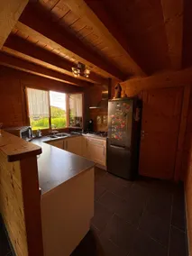Country house with enclosed garden and terrace - Image 4