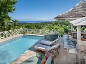 Stunningly Designed Villa w/ Pool, Sauna, & Beach - Image 2