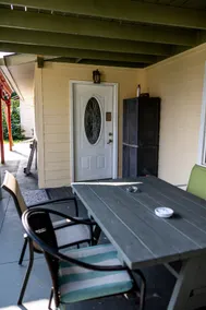 Peaceful Paradise 3BR Cottage Getaway - Image 4